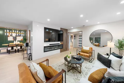 923 Janet Ln, Lafayette, CA 94549