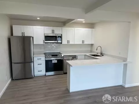 Kitchen - 60 Paloma Ave, Pacifica, CA 94044 photo 1 of 2