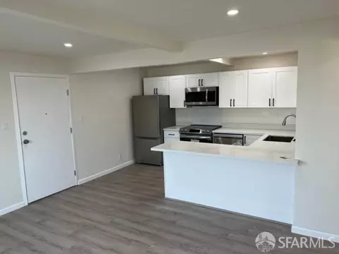 Kitchen - 60 Paloma Ave, Pacifica, CA 94044 photo 2 of 2