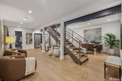 1533 Pacific Ave, San Francisco, CA 94109