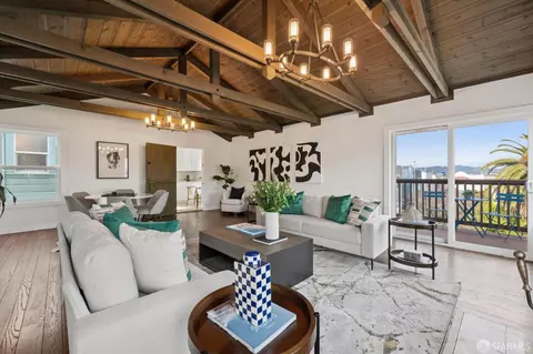 Living - 636 20th Ave, San Francisco, CA 94121 photo 4 of 8