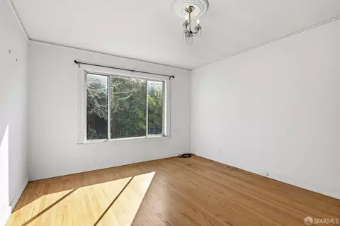 Bedroom - 619 Cayuga Ave, San Francisco, CA 94112 photo 6 of 8