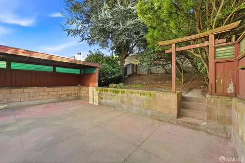 Exterior - 619 Cayuga Ave, San Francisco, CA 94112 photo 6 of 8