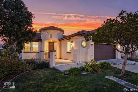 147 Elderberry Ln, Brisbane, CA 94005