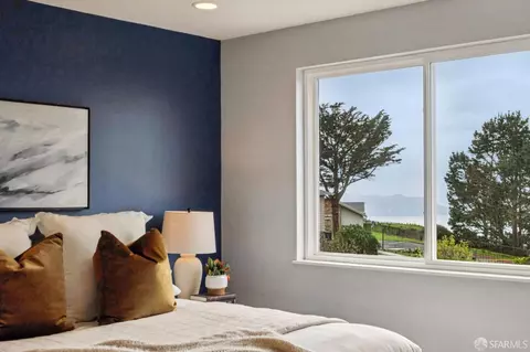 Bedroom - 370 Horizon Way, Pacifica, CA 94044 photo 2 of 7
