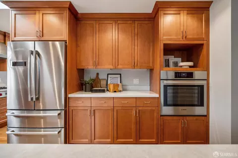 Kitchen - 370 Horizon Way, Pacifica, CA 94044 photo 6 of 12