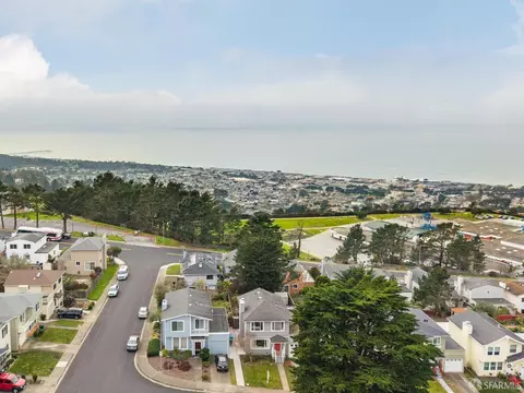 View/Area - 370 Horizon Way, Pacifica, CA 94044 photo 4 of 8