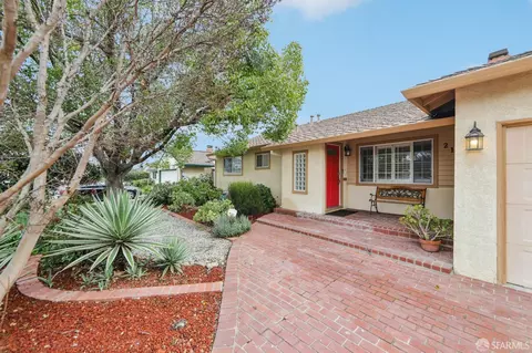 2125 Biglow Dr, Antioch, CA 94509