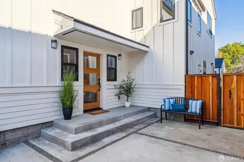 2411 Sixth St, Berkeley, CA 94710
