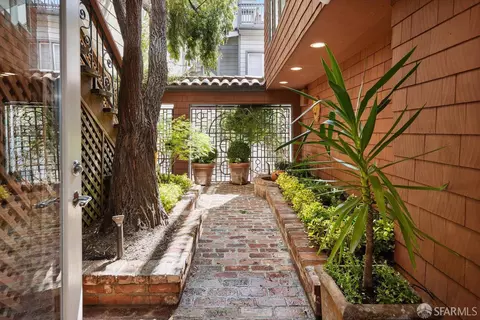 Exterior - 69 Telegraph Pl, San Francisco, CA 94133 photo 8 of 19