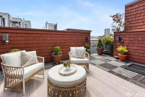 Exterior - 69 Telegraph Pl, San Francisco, CA 94133 photo 5 of 19