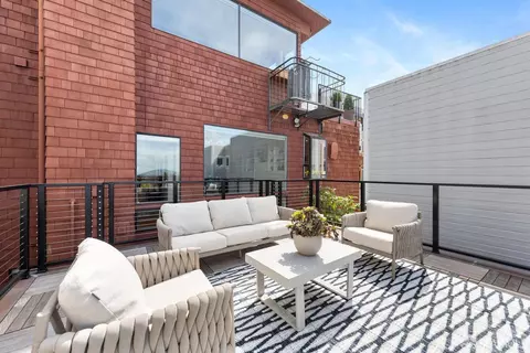 Exterior - 69 Telegraph Pl, San Francisco, CA 94133 photo 17 of 19