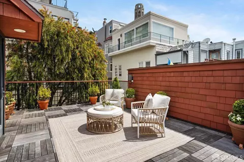Exterior - 69 Telegraph Pl, San Francisco, CA 94133 photo 6 of 19