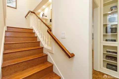 Entry Way - 69 Telegraph Pl, San Francisco, CA 94133 photo 3 of 7