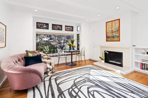 Living - 69 Telegraph Pl, San Francisco, CA 94133 photo 10 of 10