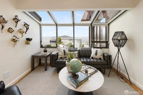 Living - 69 Telegraph Pl, San Francisco, CA 94133 photo 9 of 10
