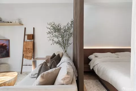 1 Bristol Ct #201, San Francisco, CA 94130