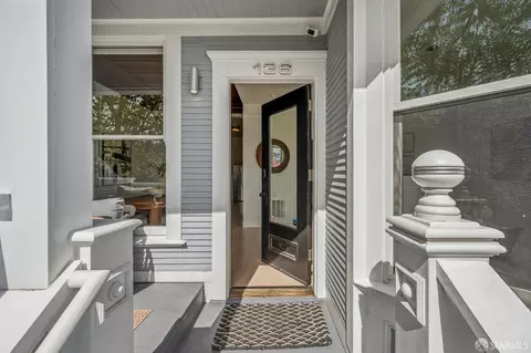 136 Saturn St, San Francisco, CA 94114