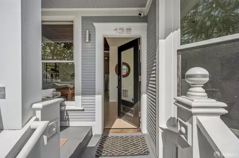 136 Saturn St, San Francisco, CA 94114