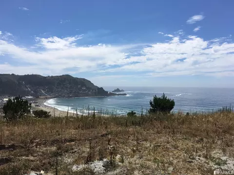 1 Ohlone Dr, Pacifica, CA 94044