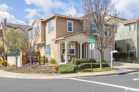 4866 Shelton St, Dublin, CA 94568