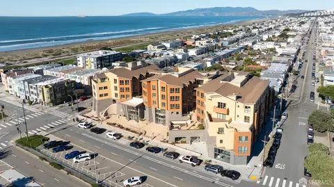 3535 Wawona St, San Francisco, CA 94116