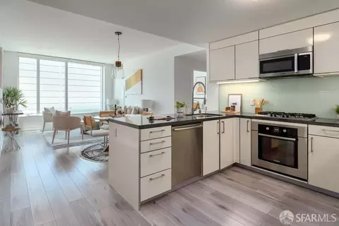 338 Spear St #9E, San Francisco, CA 94105