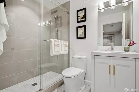 Bath - 1738 17th Ave, San Francisco, CA 94122 photo 4 of 4