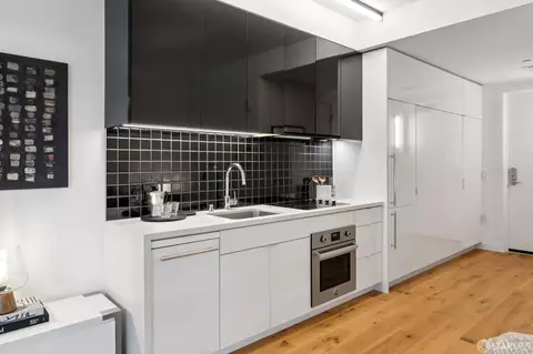 388 Fulton St #204, San Francisco, CA 94102