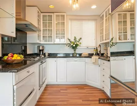 1033 Girard St, San Francisco, CA 94134