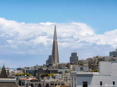View/Area - 1940 Broadway St #6, San Francisco, CA 94109 photo 3 of 4
