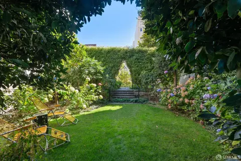 Exterior - 1940 Broadway St #6, San Francisco, CA 94109 photo 8 of 9