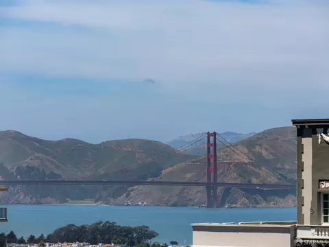 View/Area - 1940 Broadway St #6, San Francisco, CA 94109 photo 2 of 4