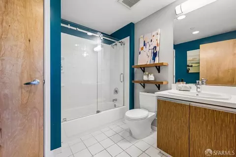Bath - 5900 3rd St #2406, San Francisco, CA 94124 photo 3 of 3