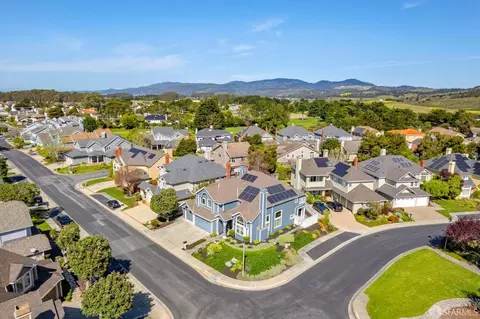 View/Area - 116 Eagle Trace Dr, Half Moon Bay, CA 94019 photo 2 of 5