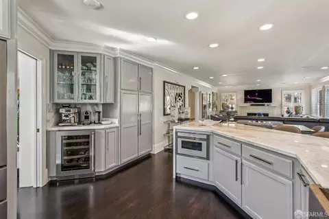 Kitchen - 116 Eagle Trace Dr, Half Moon Bay, CA 94019 photo 7 of 8