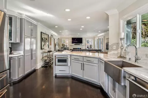 Kitchen - 116 Eagle Trace Dr, Half Moon Bay, CA 94019 photo 8 of 8