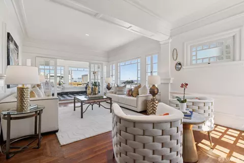 1242 Sacramento St #6, San Francisco, CA 94108