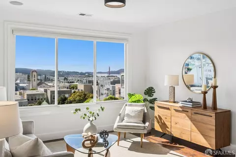 1725 Hyde St #5, San Francisco, CA 94109