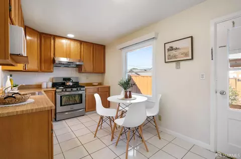 Kitchen - 1710 2nd St, Alameda, CA 94501 photo 2 of 5