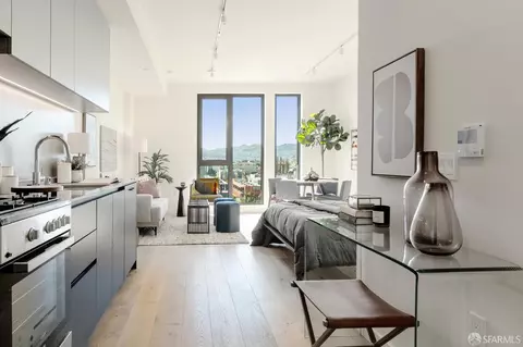 988 Harrison St #S10, San Francisco, CA 94107