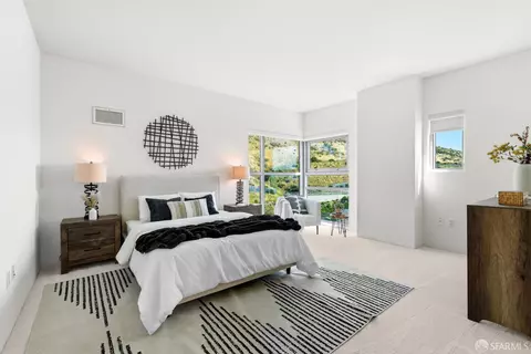 1 Mandalay Pl #910, South San Francisco, CA 94080