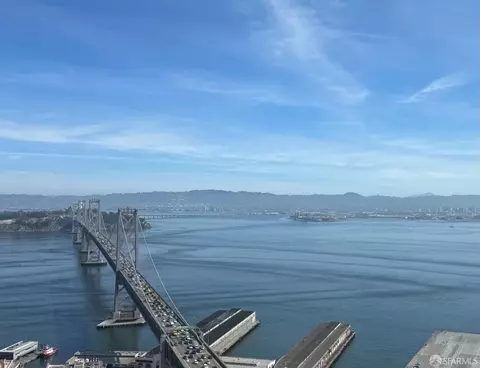 425 1st St #4407, San Francisco, CA 94105