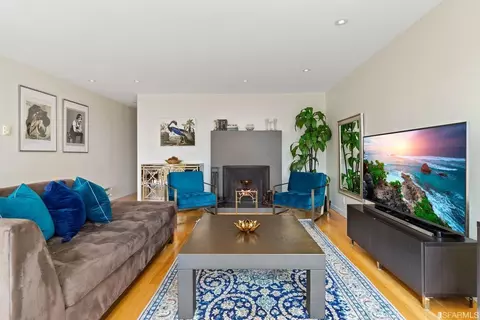 470 Collingwood St #2, San Francisco, CA 94114