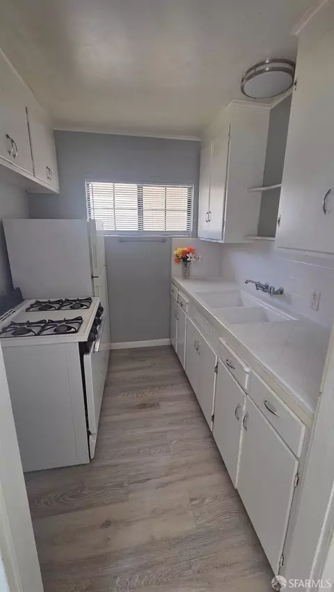 Kitchen - 328 Higdon Ave, Mountain View, CA 94041 photo 2 of 2