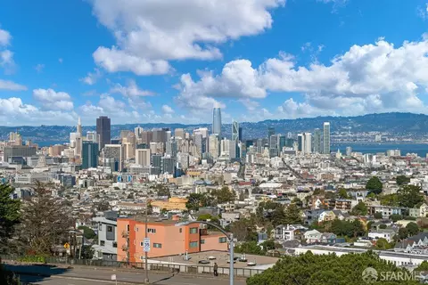 18 Portola Dr, San Francisco, CA 94131
