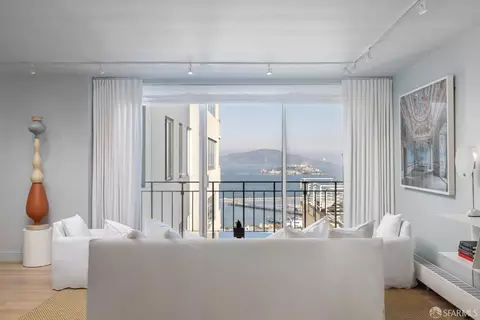 1080 Chestnut St #3B, San Francisco, CA 94109