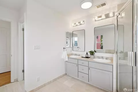 Bath - 2473 Diamond St, San Francisco, CA 94131 photo 5 of 7