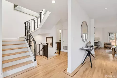 Entry Way - 2473 Diamond St, San Francisco, CA 94131 photo 7 of 10
