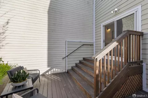 Exterior - 2473 Diamond St, San Francisco, CA 94131 photo 4 of 6